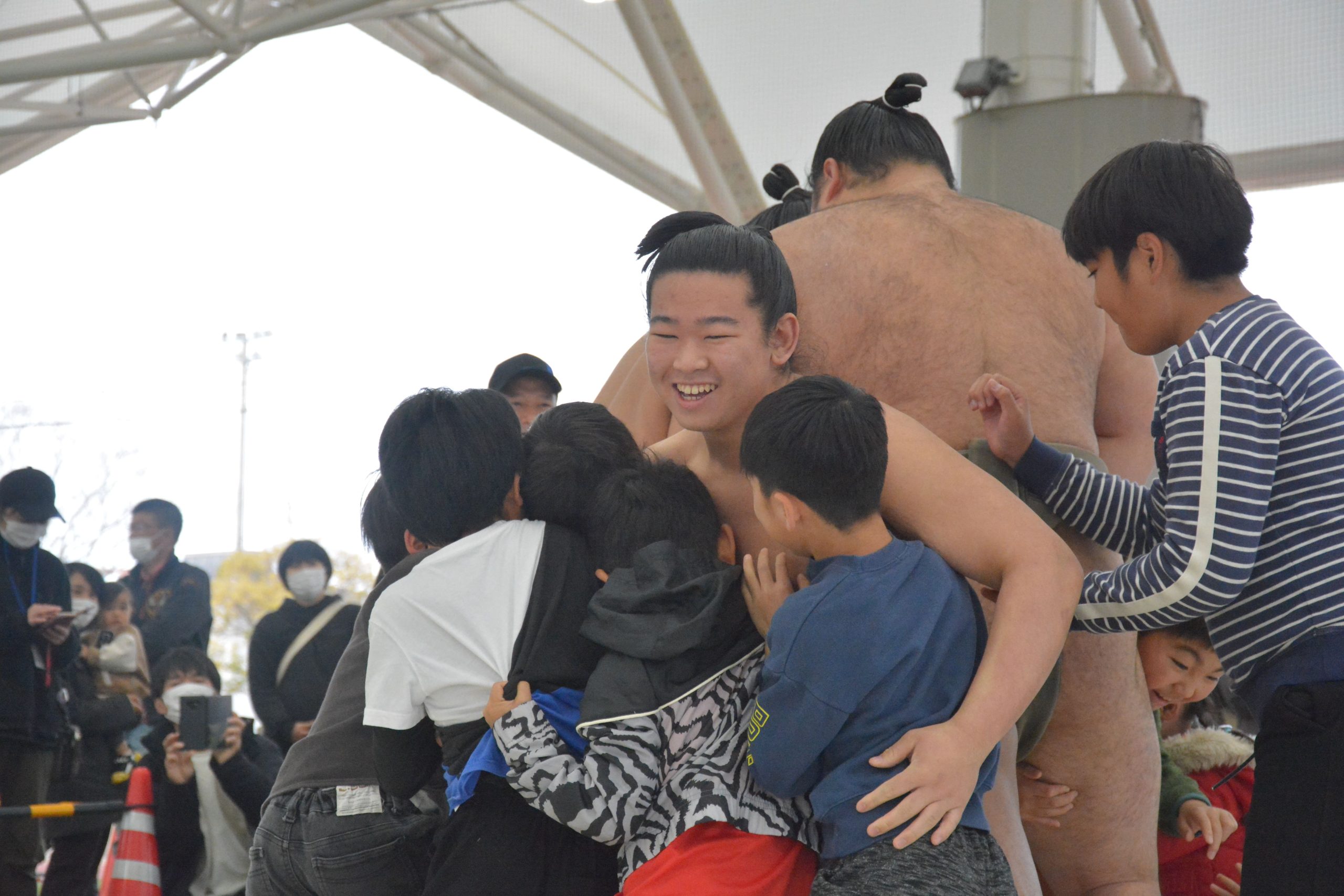 田子ノ浦部屋の力士が出水市にやって来る！